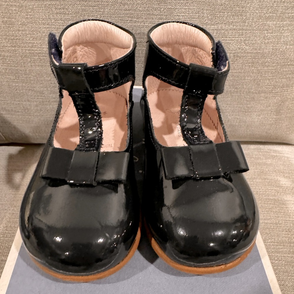 Jacadi, Baby girl, navy blue, toddler dress shoes. Size 22 EU, size 6 US.